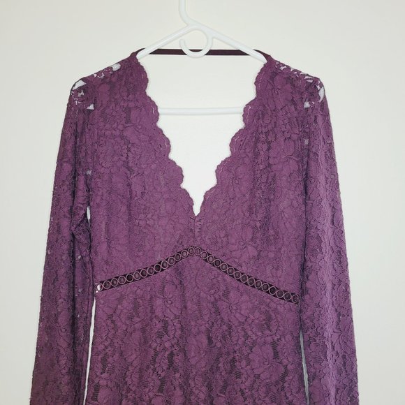 Express Dress Eyelet Lace Women's Small Purple V-Neckline Dark Romantic Vampy - Picture 4 of 15